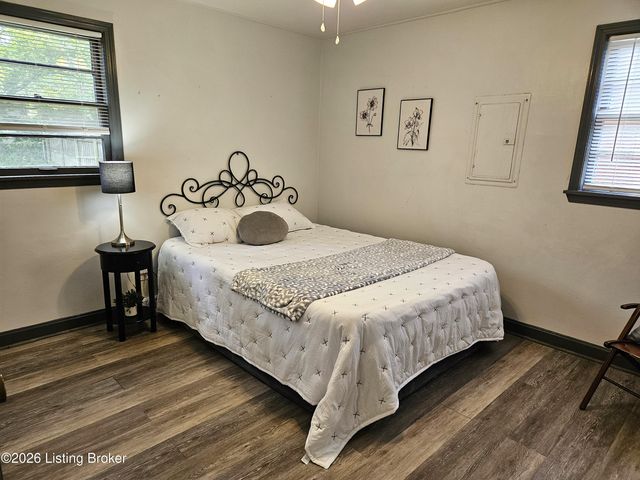 10714 June Dr, Fairdale, KY 40118
