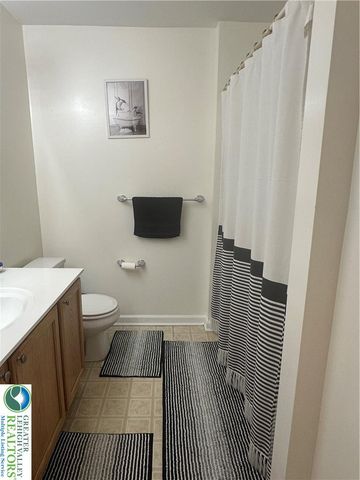 1051 Sparrow Way, Upper Macungie Twp, PA 18031