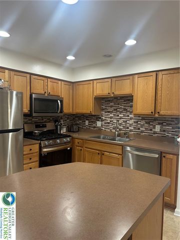 1051 Sparrow Way, Upper Macungie Twp, PA 18031