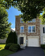 1051 Sparrow Way, Upper Macungie Twp, PA 18031