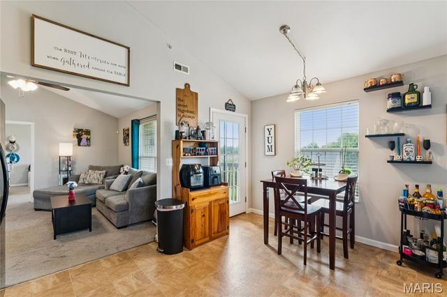 1934 Piedmont Circle, St Peters, MO 63304
