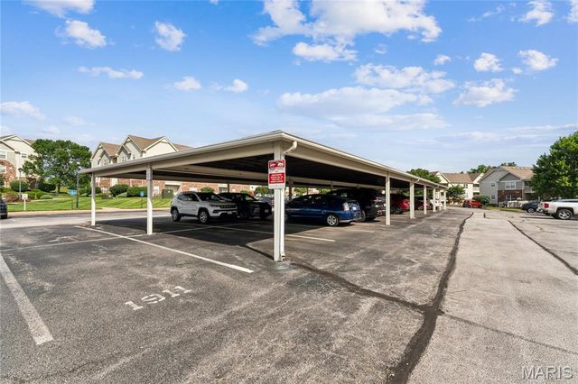 1934 Piedmont Circle, St Peters, MO 63304