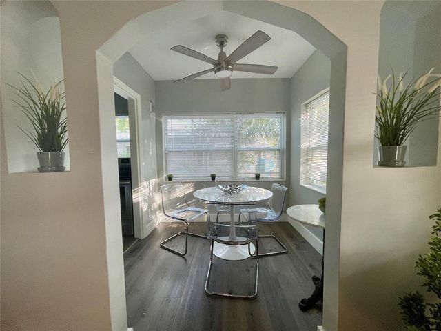 832 NE 17th Avenue, Fort Lauderdale, FL 33304