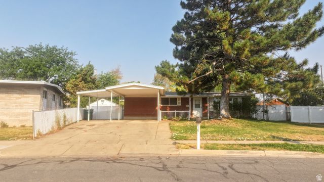 1835 N AFTON CIR, Layton, UT 84041