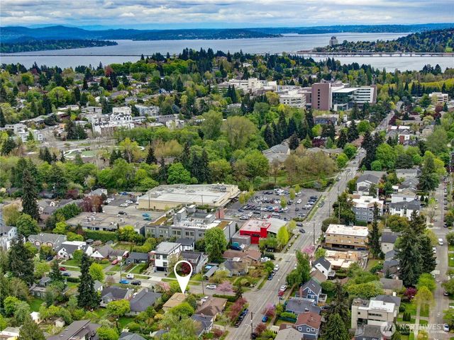 4008 NE 56th Street, Seattle, WA 98105