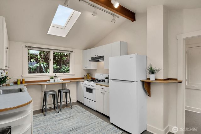 4008 NE 56th Street, Seattle, WA 98105