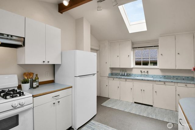 4008 NE 56th Street, Seattle, WA 98105