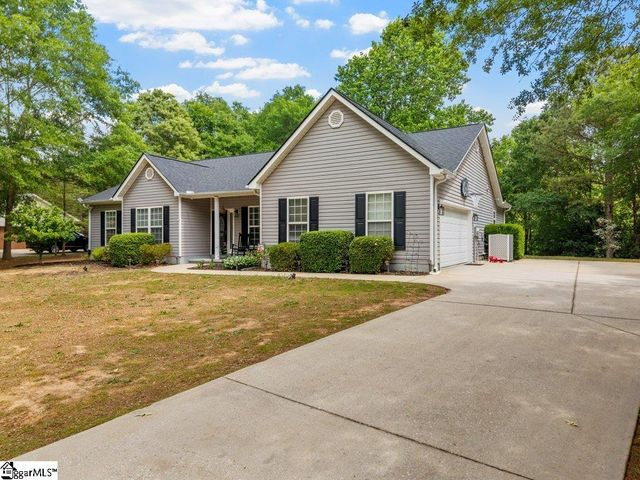 543 Thorn Cove Lane, Chesnee, SC 29323
