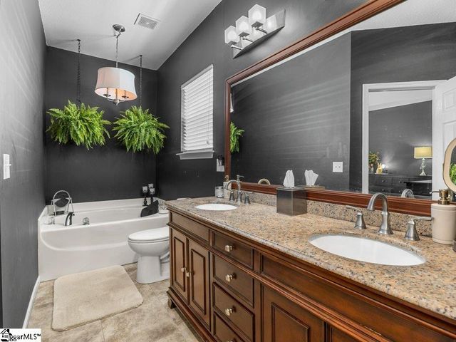 543 Thorn Cove Lane, Chesnee, SC 29323
