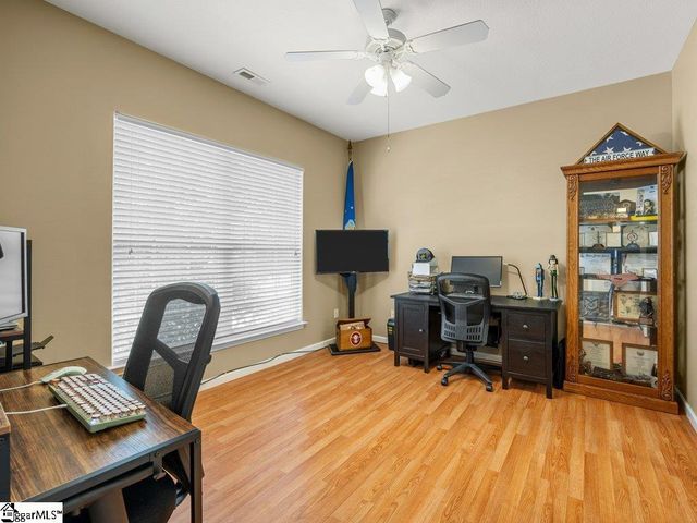543 Thorn Cove Lane, Chesnee, SC 29323
