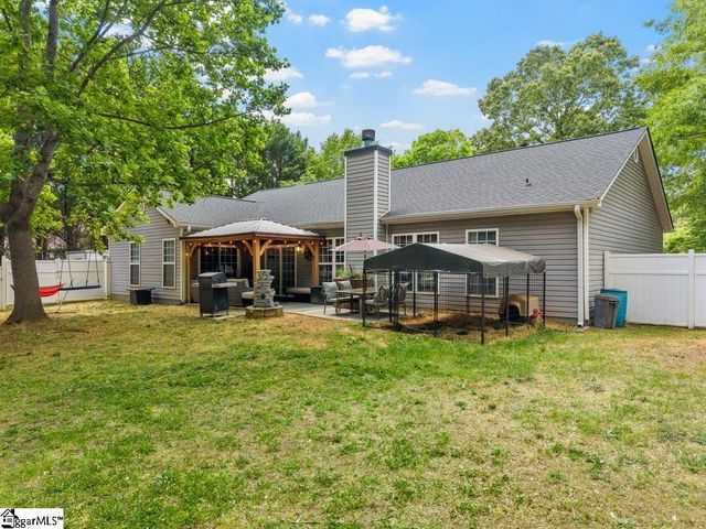543 Thorn Cove Lane, Chesnee, SC 29323