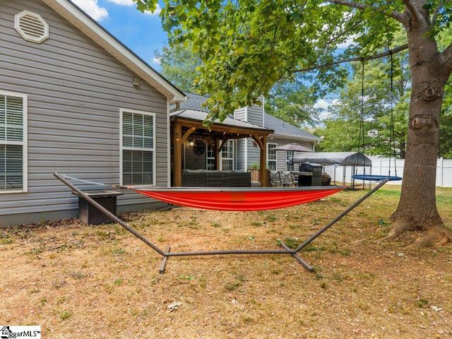 543 Thorn Cove Lane, Chesnee, SC 29323