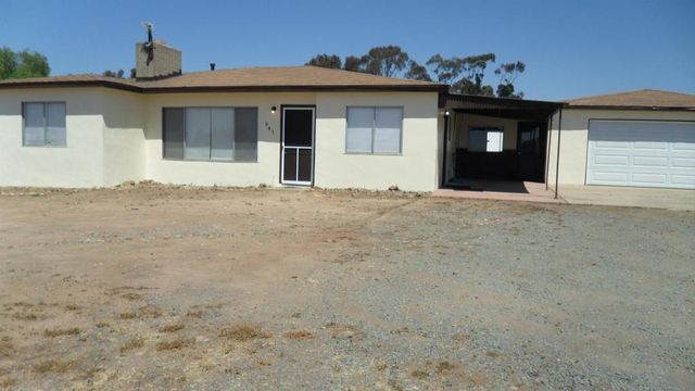 945 E J St., Chula Vista, CA 91910