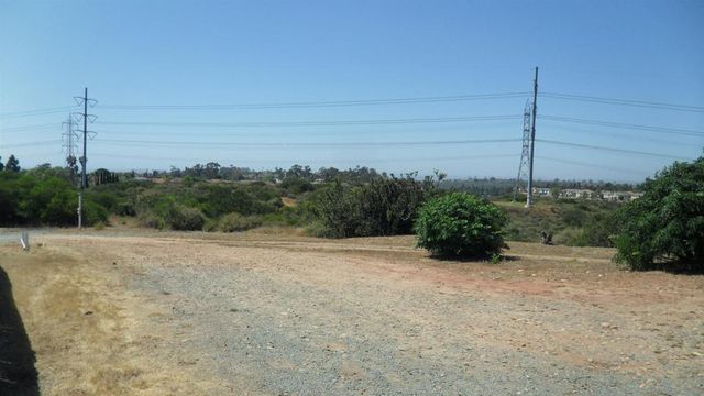 945 E J St., Chula Vista, CA 91910