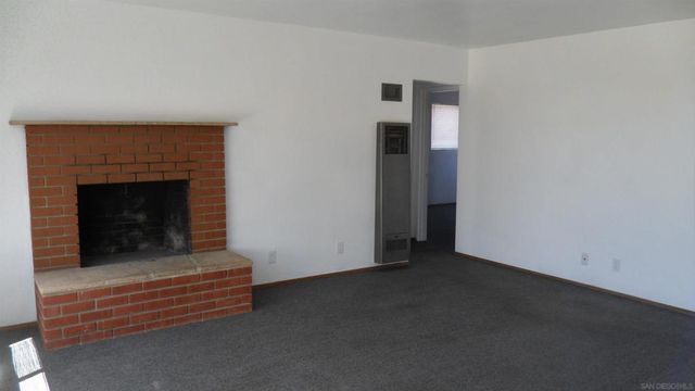945 E J St., Chula Vista, CA 91910