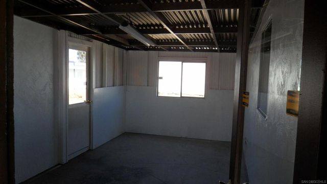 945 E J St., Chula Vista, CA 91910
