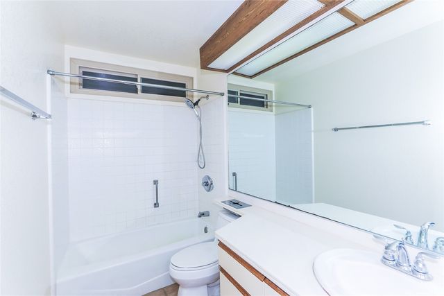 95-623 Makaimoimo Street, Mililani, HI 96789