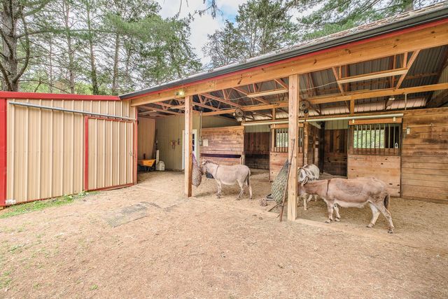 815 Brunswick Forge RD, Troutville, VA 24175