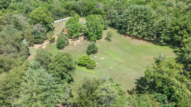 815 Brunswick Forge RD, Troutville, VA 24175