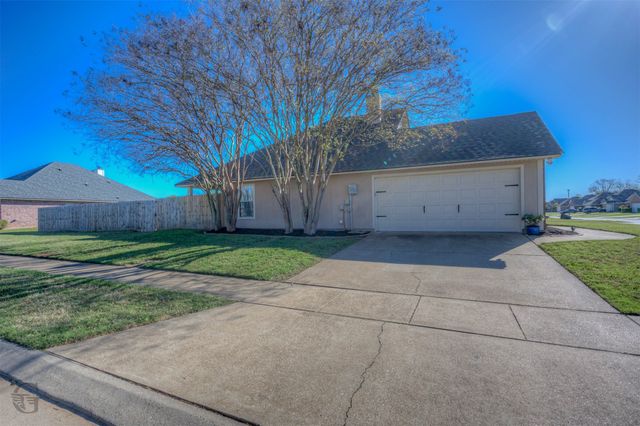 316 Gaston Lane, Bossier City, LA 71112