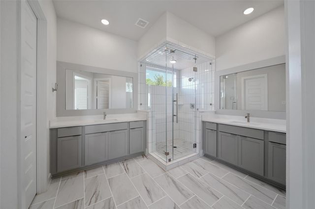 4402 Anthony Court Lane, Seabrook, TX 77586