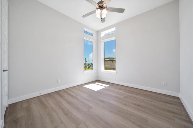 4402 Anthony Court Lane, Seabrook, TX 77586