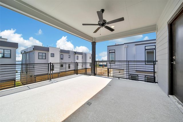 4402 Anthony Court Lane, Seabrook, TX 77586