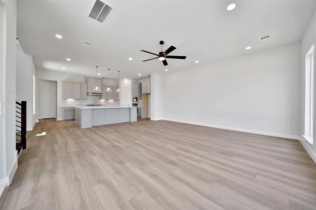 4402 Anthony Court Lane, Seabrook, TX 77586