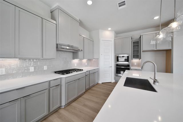 4402 Anthony Court Lane, Seabrook, TX 77586