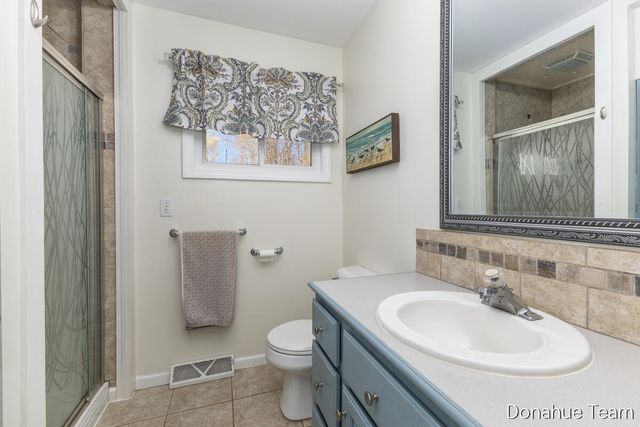 4460 S Sherman Avenue, Fremont, MI 49412