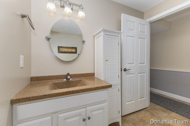 4460 S Sherman Avenue, Fremont, MI 49412