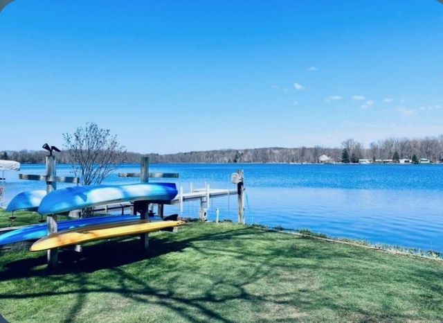 4460 S Sherman Avenue, Fremont, MI 49412
