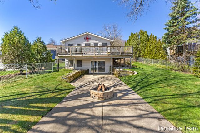 4460 S Sherman Avenue, Fremont, MI 49412