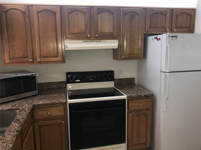 6796 S Palmetto Circle S 101, Boca Raton, FL 33433