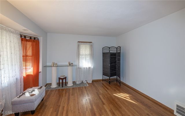 5032 E 110th Street, Garfield Heights, OH 44125