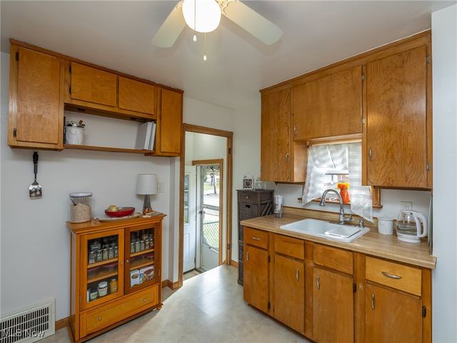 5032 E 110th Street, Garfield Heights, OH 44125