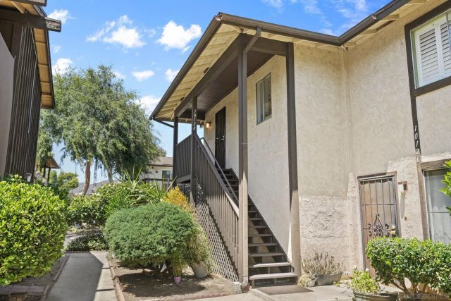 10128 Peaceful Court, Santee, CA 92071