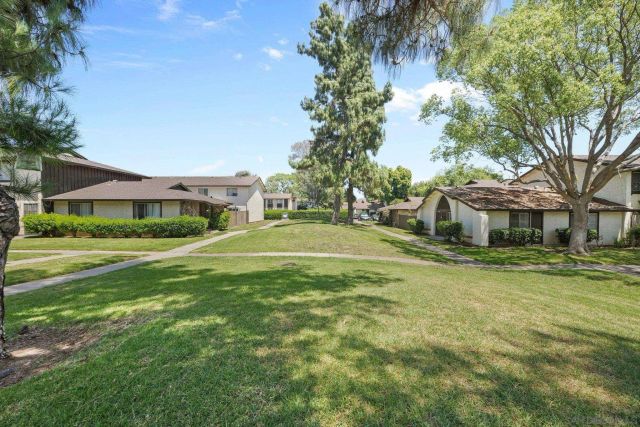 10128 Peaceful Court, Santee, CA 92071