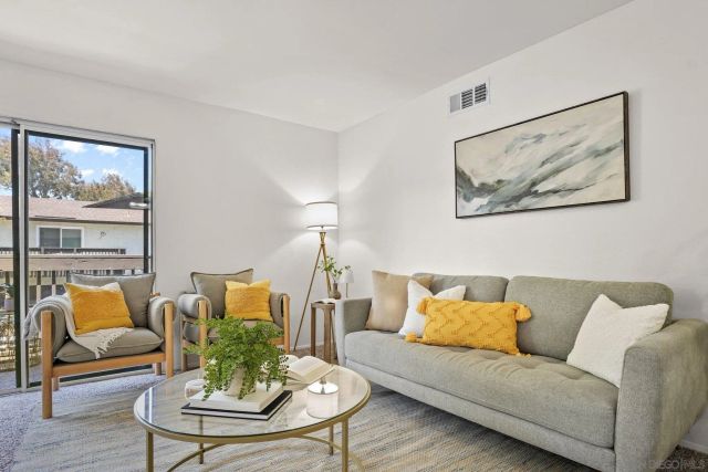 10128 Peaceful Court, Santee, CA 92071