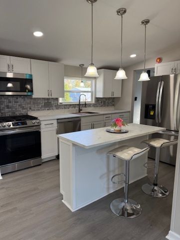 41 Roadside Dr, Hamlin, NY 14464