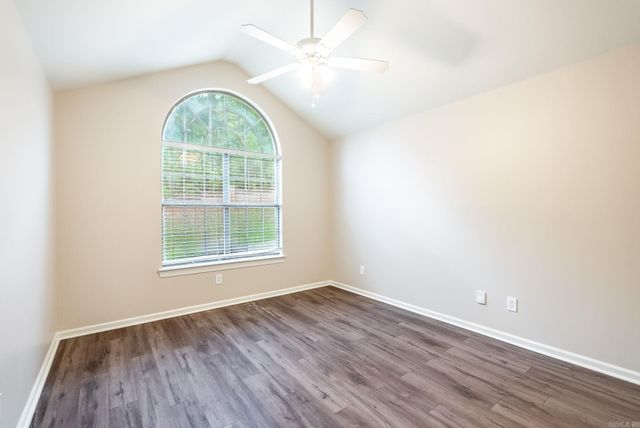 106 Charleston Lane, Little Rock, AR 72223