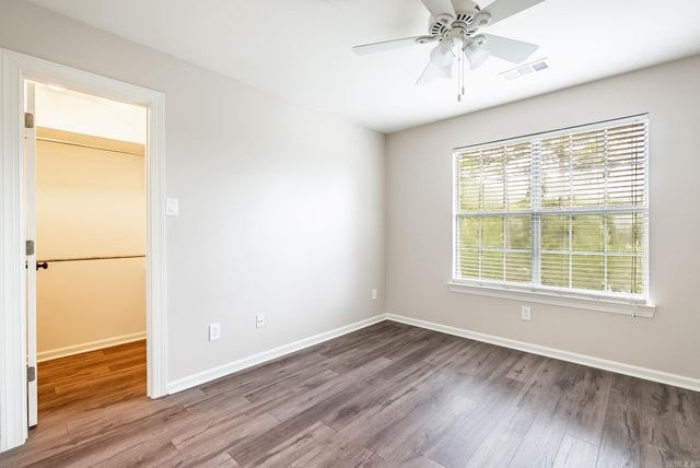 106 Charleston Lane, Little Rock, AR 72223