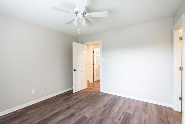 106 Charleston Lane, Little Rock, AR 72223