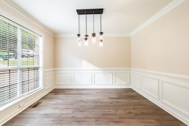 106 Charleston Lane, Little Rock, AR 72223