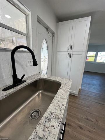 3172 Pluto CIR, North Fort Myers, FL 33903