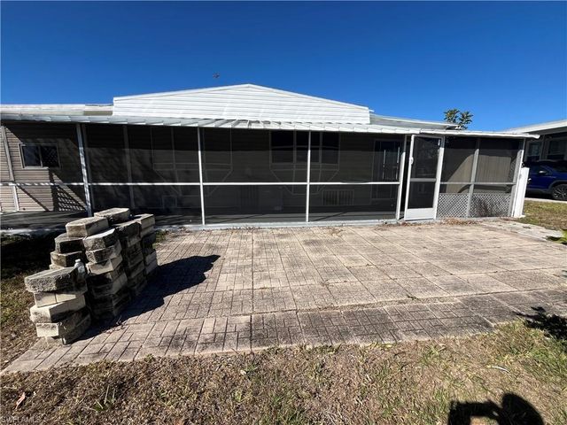 3172 Pluto CIR, North Fort Myers, FL 33903