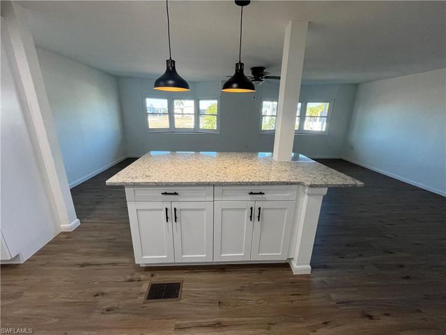 3172 Pluto CIR, North Fort Myers, FL 33903