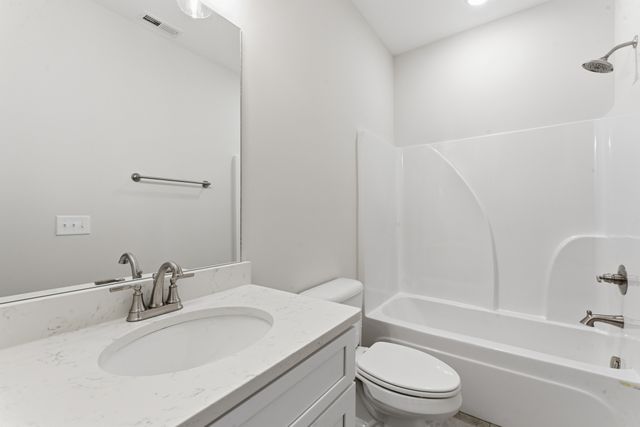 141 Stone Haven Dr, Smithville, TN 37166