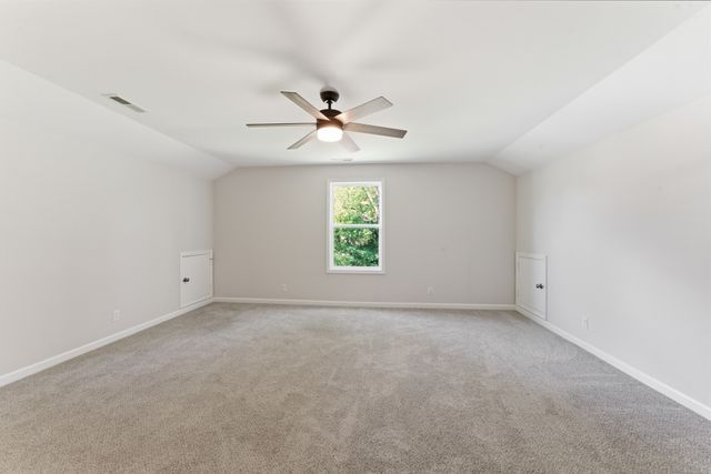 141 Stone Haven Dr, Smithville, TN 37166