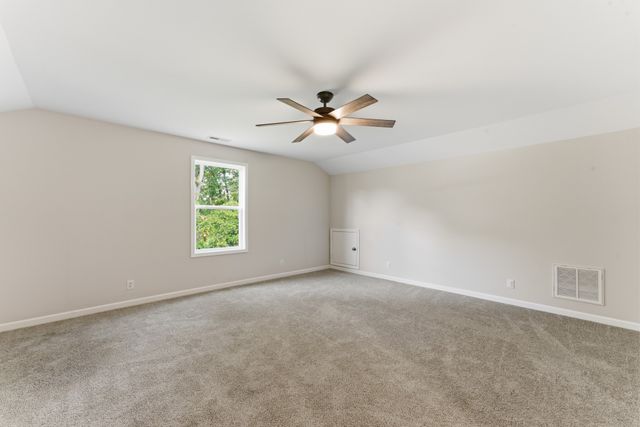 141 Stone Haven Dr, Smithville, TN 37166